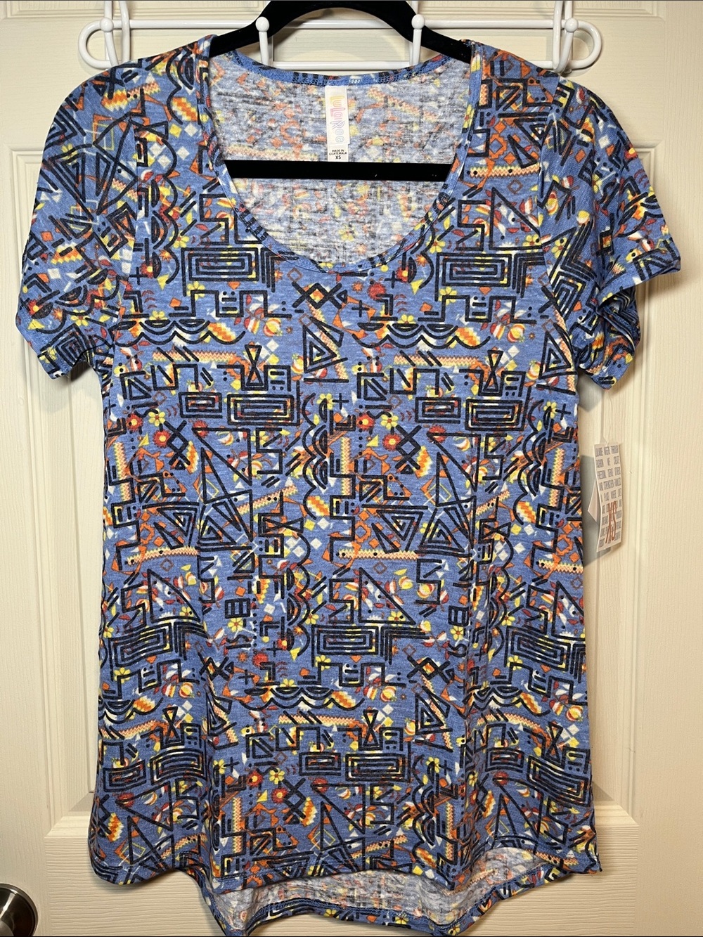LuLaRoe Blue Geometric & Floral Short Sleeve Scoop Neck Top